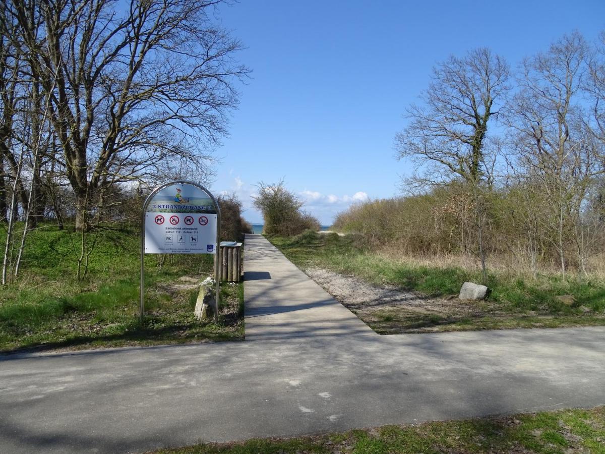 Ferienhaus Ostseeblick Hohen Schoenberg 外观 照片